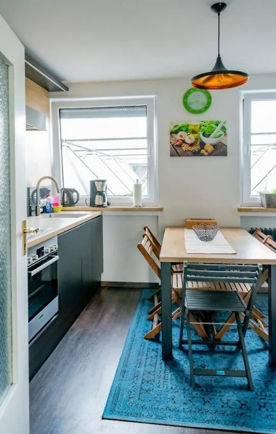 Apartments- Stilvolles 95 Qm Mit Balkon Und Parkplatz Augusta Appartamento